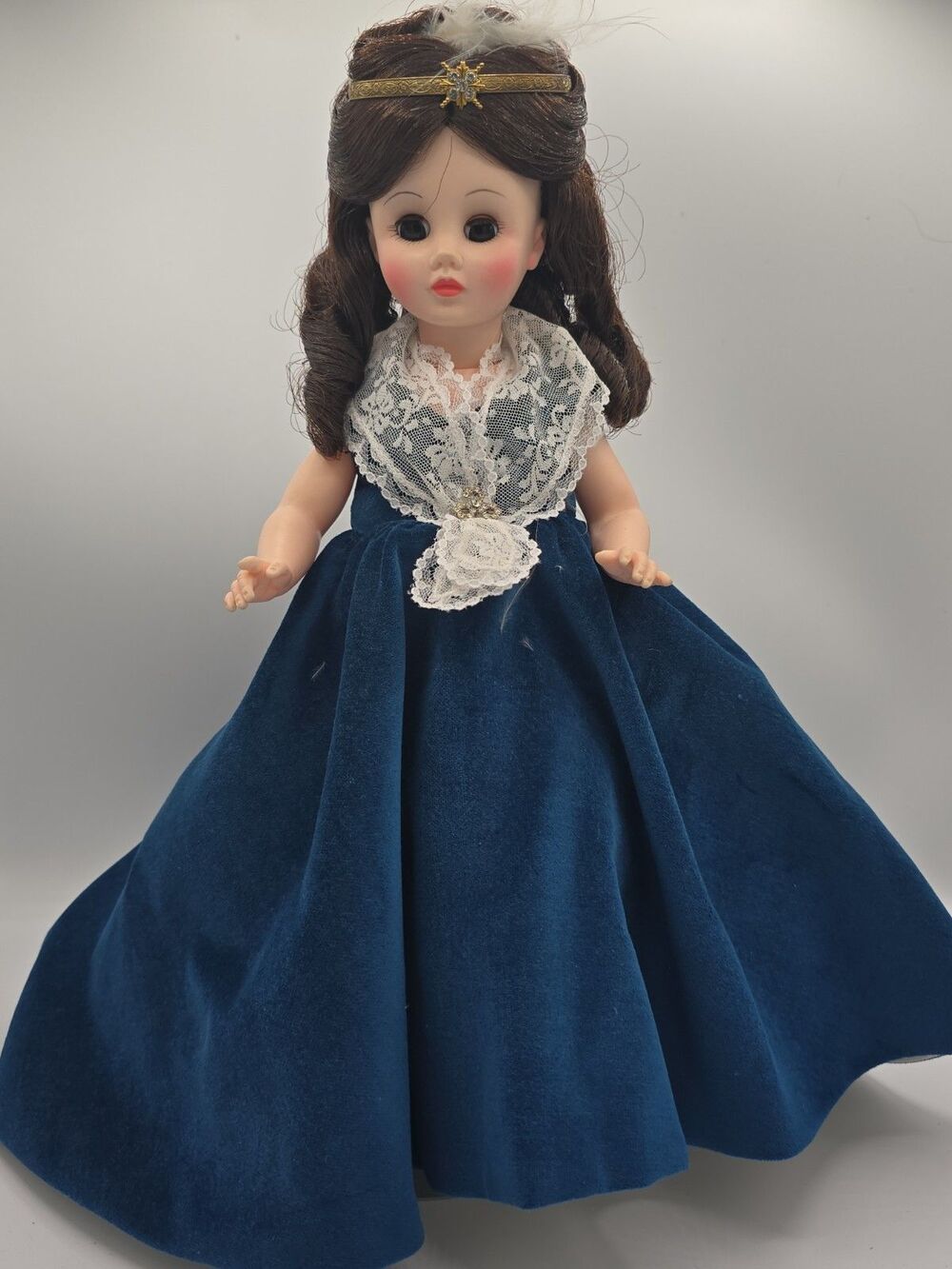 Madame Alexander First Ladies Series II Angelica Van Buren Doll W/ Velvet Gown